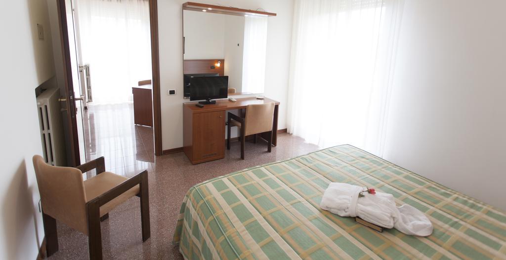 Hotel Rossini Tabiano Terme Dış mekan fotoğraf