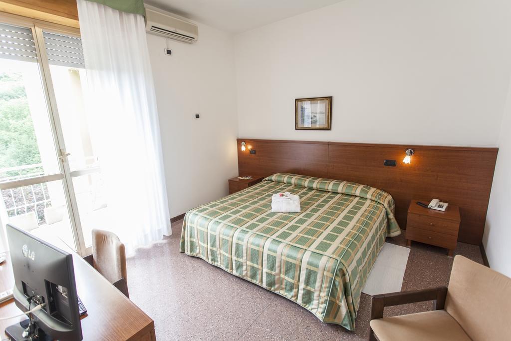 Hotel Rossini Tabiano Terme Dış mekan fotoğraf