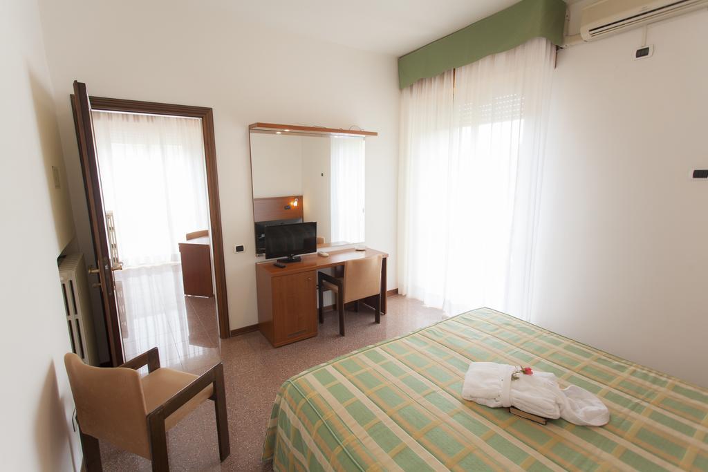 Hotel Rossini Tabiano Terme Dış mekan fotoğraf