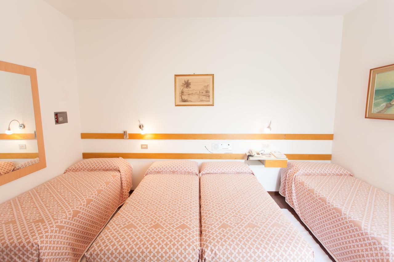 Hotel Rossini Tabiano Terme Dış mekan fotoğraf