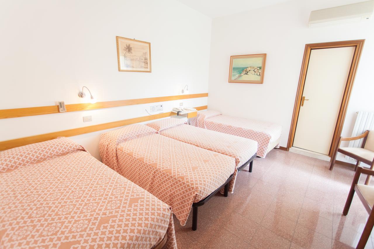 Hotel Rossini Tabiano Terme Dış mekan fotoğraf